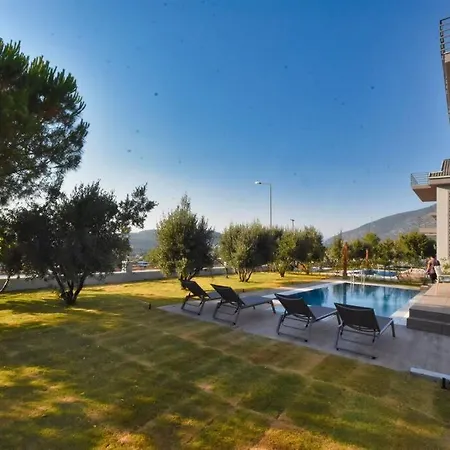 Villa Villa Nurten Oeluedeniz'E Yakin Villa *